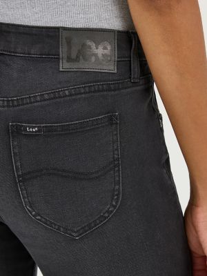 Women's Legendary Straight Crop in Dark Tale