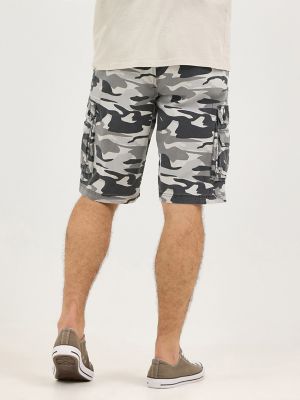 Men's Legendary Wyoming Cargo Short in Graphite Camo alternative view 2