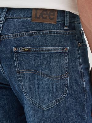 Men's Legendary Relaxed Straight Jean in Lennox alternative view 4