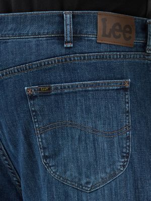 Men's Legendary Relaxed Straight Jean (Big &Tall) in Lennox alternative view 4