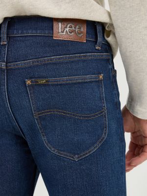 Men's Heritage Denim MVP Slim Straight Jean in Blaine alternative view 4