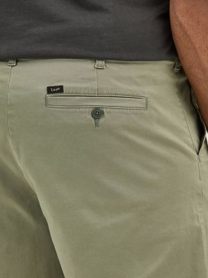 Men's Extreme Motion Short (Big & Tall) in Olive Grove alternative view 4
