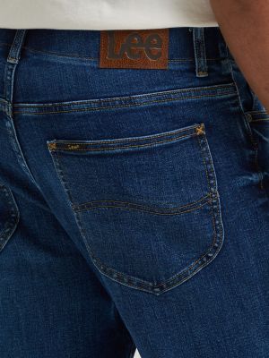 Men's Extreme Motion Slim Straight Leg Jean in Fruition alternative view 5