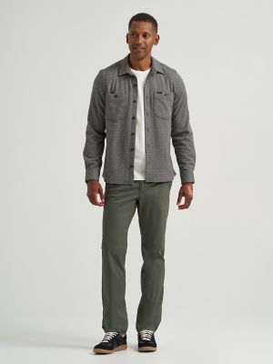 Men's Extreme Motion Slim Fit Khaki Pant