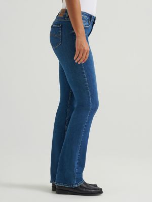 Women's Legendary Regular Bootcut Jean in Good Standing