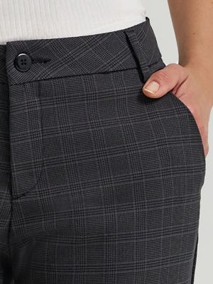 Women's Wrinkle Free Relaxed Fit Straight Leg Pant in Black Gray Plaid