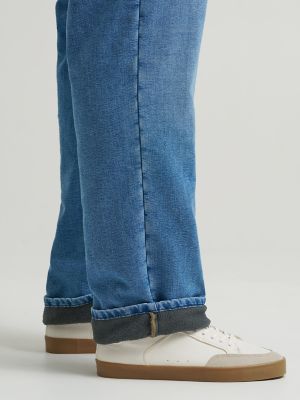 Men's Legendary Relaxed Straight Fleece Lined Jean (Big & Tall) in Coast alternative view 4