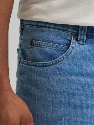 Men's Legendary Relaxed Straight Fleece Lined Jean (Big & Tall) in Coast alternative view 5