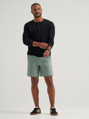 Men's Extreme Motion 7" Flat Front Short