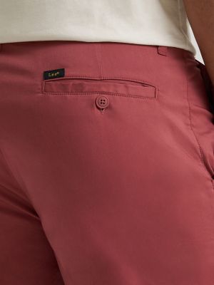 Mens Extreme Motion 7 Inch Flat Front Short:Punch:42 alternative view 4