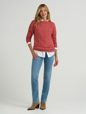 Women's Curved Hem Cable Knit Sweater in Cosme Pink