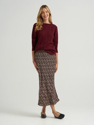 Women's Curved Hem Cable Knit Sweater in Burgundy Wine alternative view 4