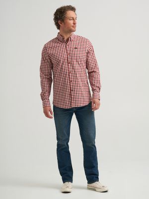 Men's Plaid Woven Button Down Shirt in Barn Red