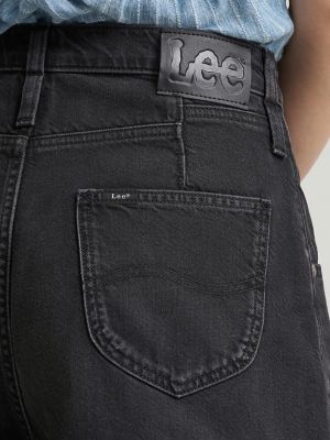 Women's High Rise Flirty Denim Short in Dark Memory alternative view 4
