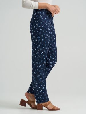 Women's Legendary Chino Pant in Mood Indigo Floral alternative view 3