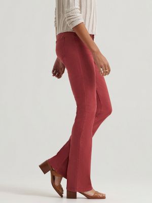 Women's Legendary Regular Bootcut Jean in Washed Punch alternative view 3