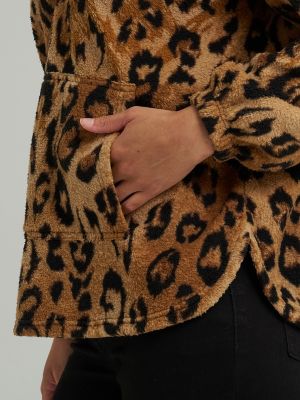 Women's Printed Sherpa Pullover in Leopard alternative view 2