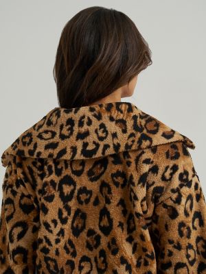 Women's Printed Sherpa Pullover in Leopard alternative view 3