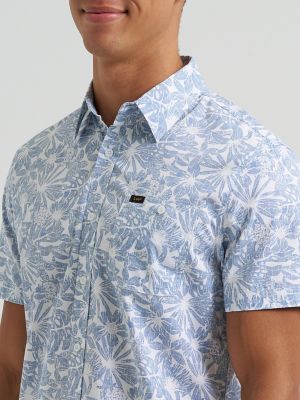 Men's Textured Floral Button Down Shirt in Moonlight Blue alternative view 2