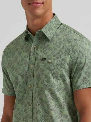 Men's Leaves Print One Pocket Button Down Shirt
