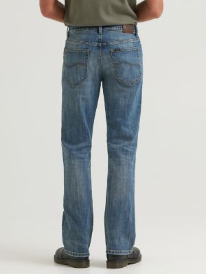 Men's Legendary LHT Regular Bootcut Jean in Commodore