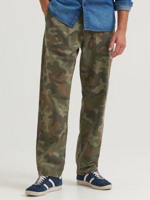 Men's Legendary Relaxed Utility Pant in Woodland Camo