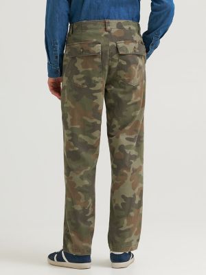 Men's Legendary Relaxed Utility Pant in Woodland Camo