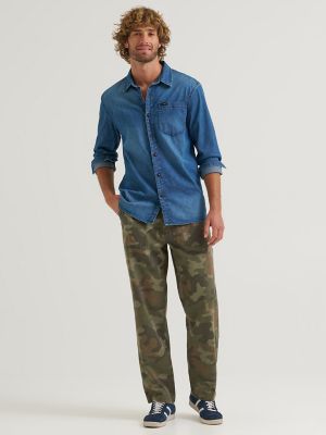 Men's Legendary Relaxed Utility Pant in Woodland Camo