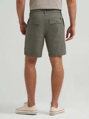 Men's Relaxed Utility Short in Lichen Olive alternative view 2