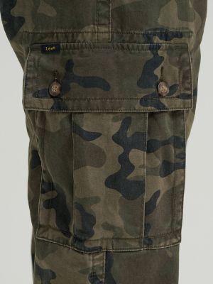 Men's Legendary Loose Straight Cargo Pant in Dark Olive Camo