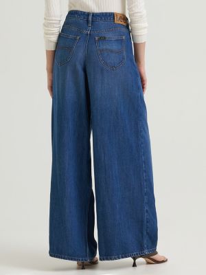 Women's Premium LQD Slouchy Pleated Trouser Jean in Fresh Blanket