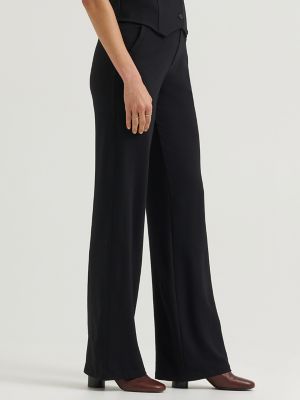 Women's Pull On Bootcut Pant in Black