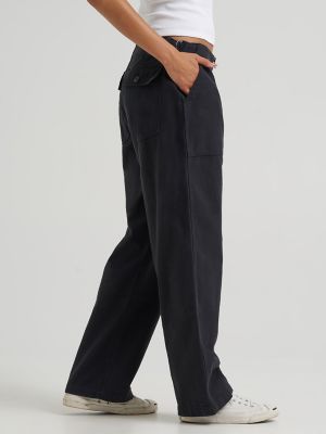 Women's High Rise Loose Utility Pant in Washed Black