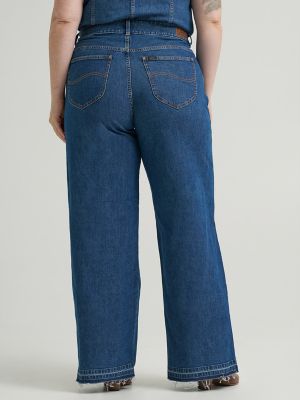 Women's Heritage Slit Hem Loose Straight Jean (Plus) in Radical Call