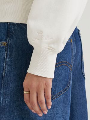 Women's Solid Crew Neck Sweatshirt in Ecru