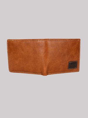 Men's Bifold Wallet with Stamped Logo Key Chain Gift Set in Cognac