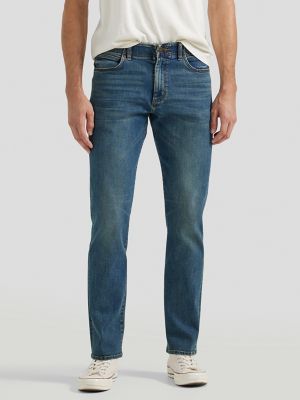 Men's Extreme Motion Straight Fit Tapered Leg Jean | Lee®