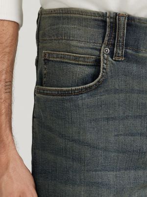 Men's Extreme Motion Straight Fit Tapered Leg Jean
