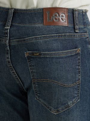 Men&rsquo;s Extreme Motion Bootcut Jean in Maverick alternative view 4