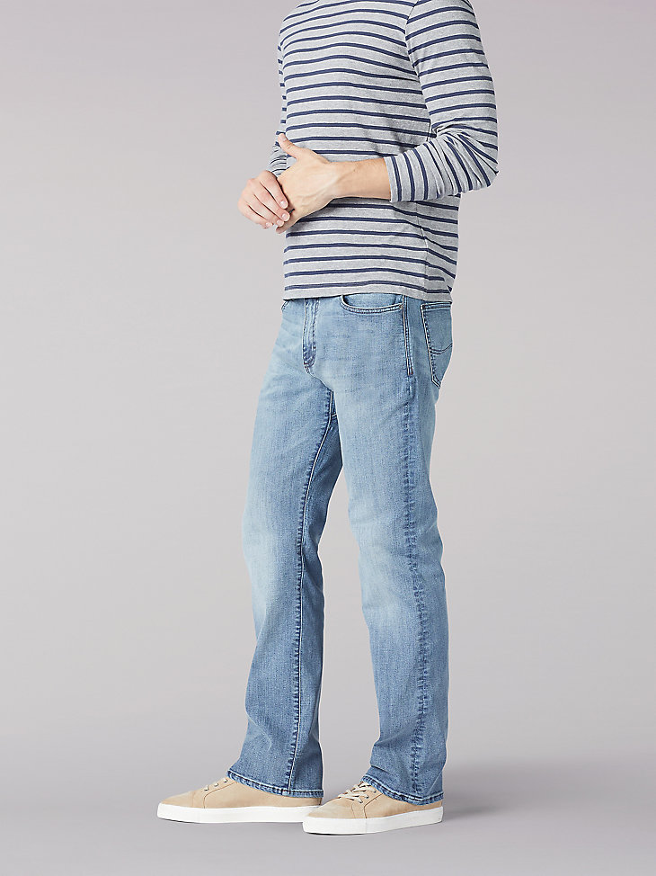 Men’s Extreme Motion Bootcut Jean in Theo alternative view 2