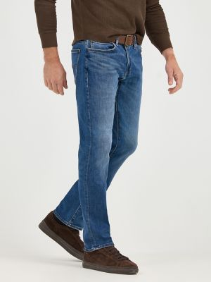 Men's Extreme Motion Slim Straight Leg Jean in Russ alternative view 3