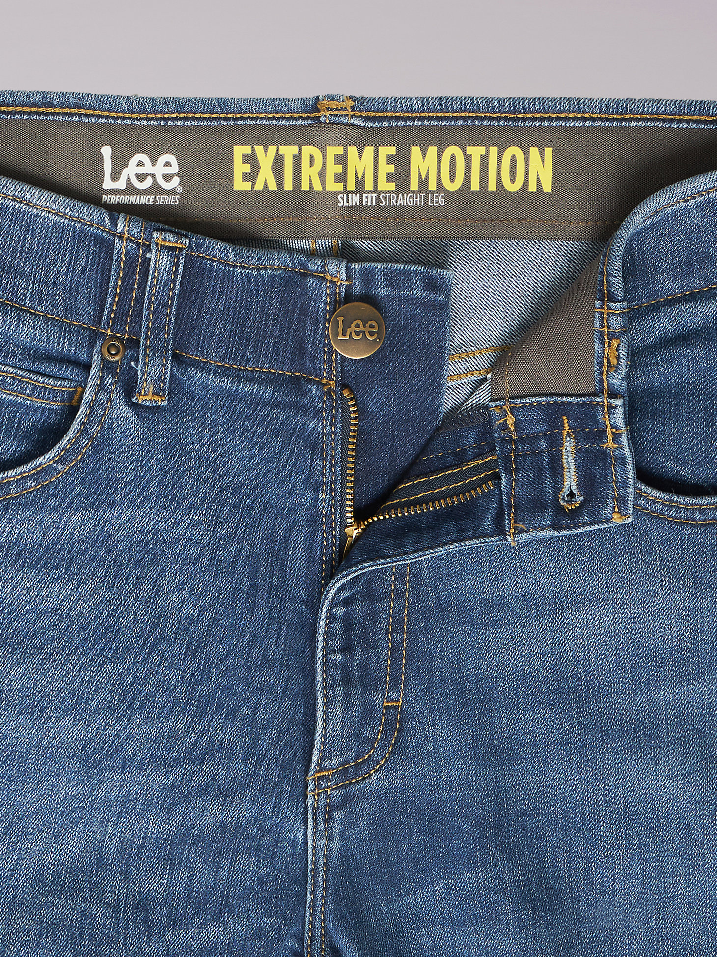 Men's Extreme Motion Slim Straight Leg Jean in Russ alternative view 6