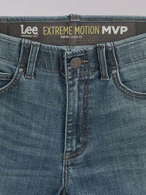 Men&rsquo;s Extreme Motion MVP Slim Fit Tapered Jean in Lenny alternative view 6