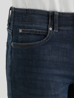 Men&rsquo;s Extreme Motion MVP Slim Fit Tapered Jean in Sebastian