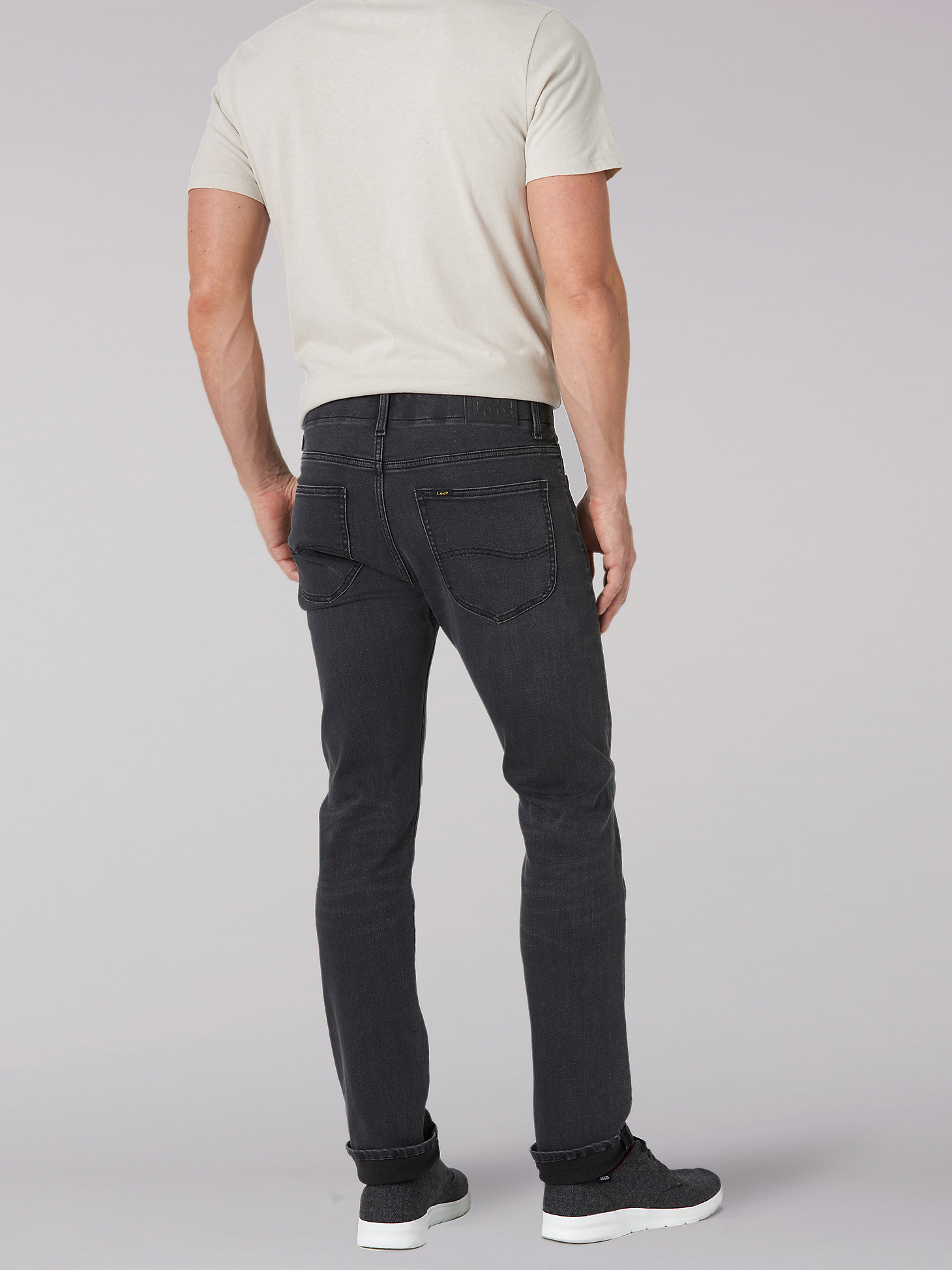 Men's Extreme Motion MVP Slim Fit Tapered Jean in Forge alternative view 1