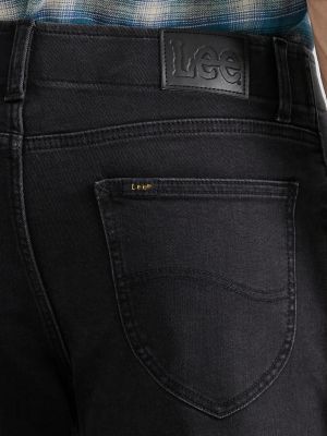 Men's Extreme Motion MVP Regular Straight Jean in Vintage Black