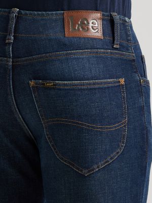 Men's Extreme Motion MVP Regular Straight Jean in Cobra alternative view 4