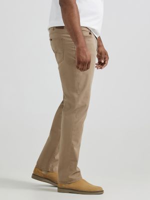 Men&rsquo;s Extreme Motion Straight Fit Tapered Leg Jeans (Big&Tall) in Cougar