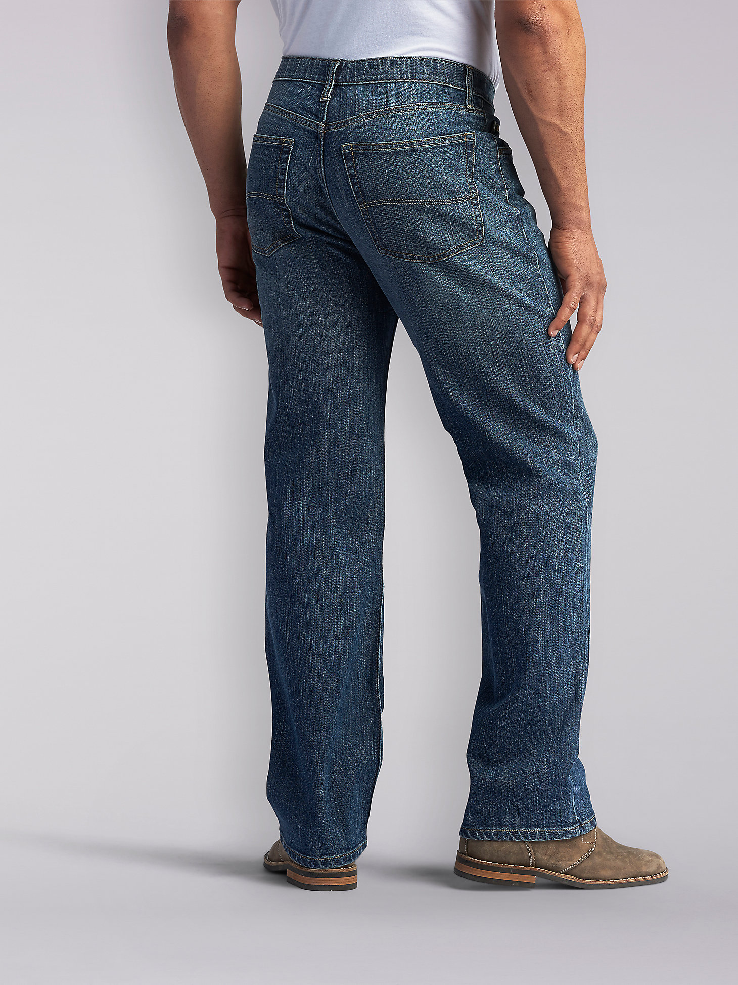Men’s Premium Select Relaxed Fit Straight Leg Jean (Big&Tall) in Thatch alternative view 1