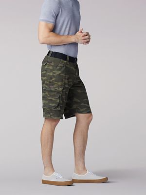 Men's Legendary Wyoming Cargo Short in Combat Camo alternative view 3